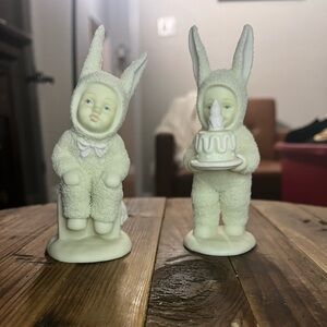 Snowbabies “Happy Birthday To You” by Department 56.